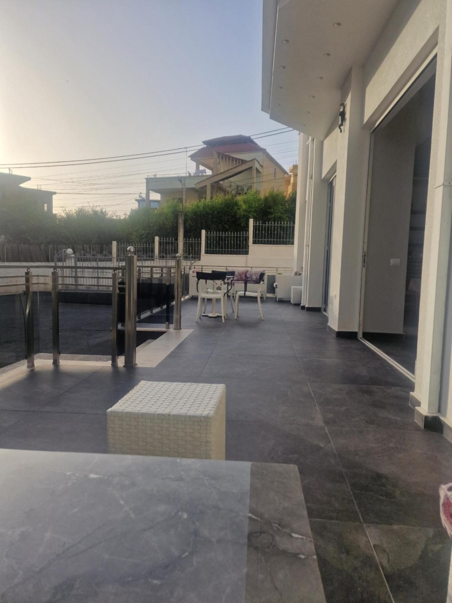 דורס Villa Premium מראה חיצוני תמונה